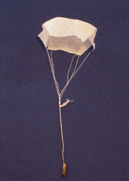 Datei:Fallschirm.jpg